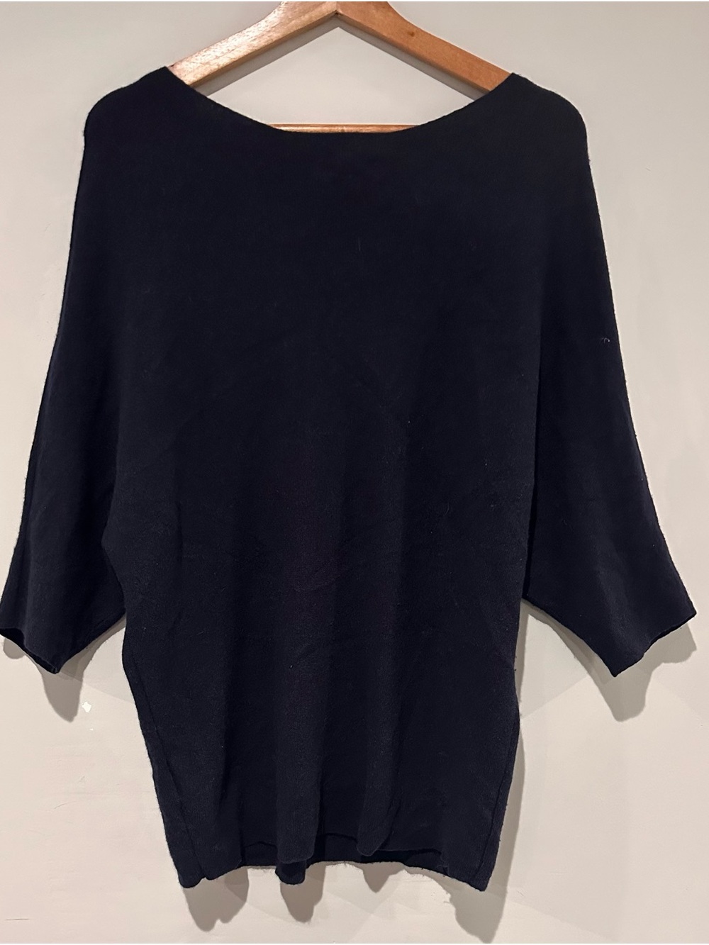 Vince 100% Cashmere Navy Dolman Sleeve Sweater Women’s Small S Luxury Knit Top - Picture 2 of 5